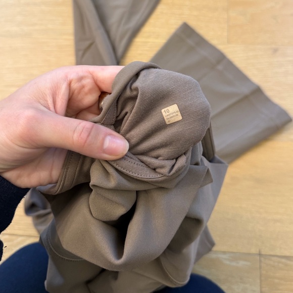 Lululemon pants - Picture 3 of 3